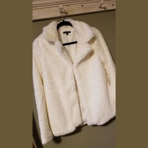 Womens's White faux-fur jacket